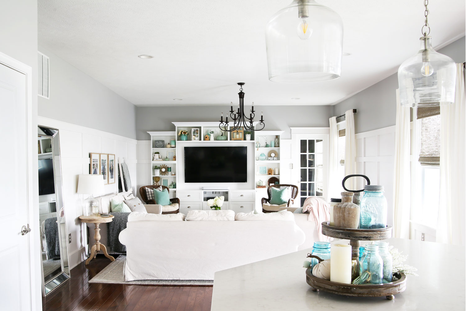 Less Decoratin How to Buy Less Decor and Still Have a Beautiful Home