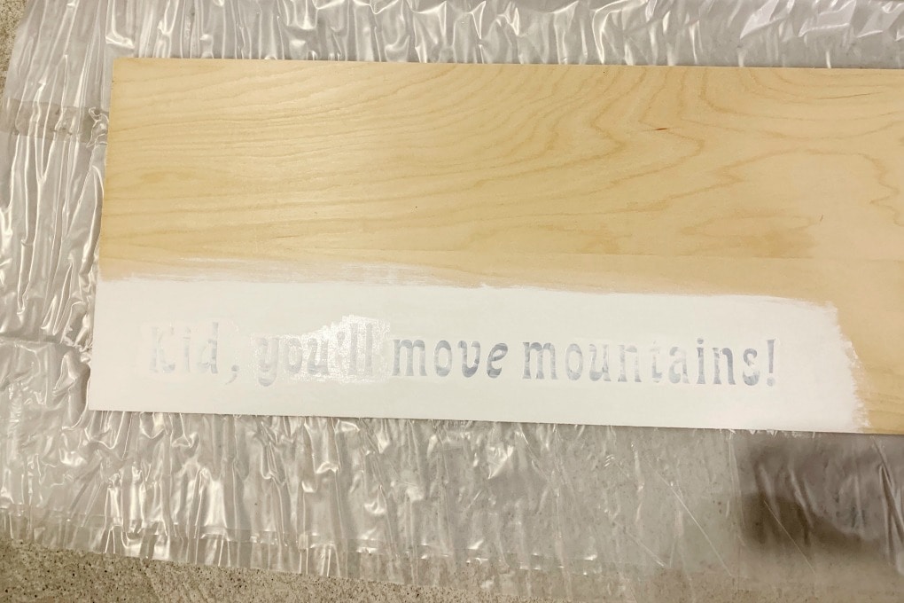 How to Make a DIY Wood Sign with a Cricut Machine | Abby Organizes